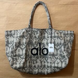 Alo Yoga | NWT Iconic Shopper Tote Tie Dye Canvas Oversized Tote Bag